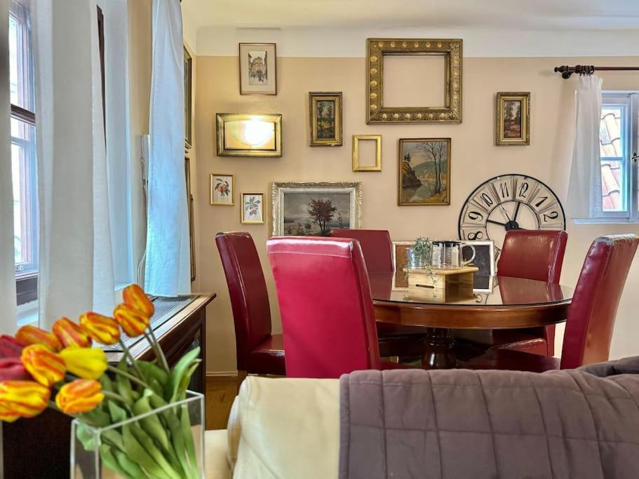 Apartament 2-floor Traditional